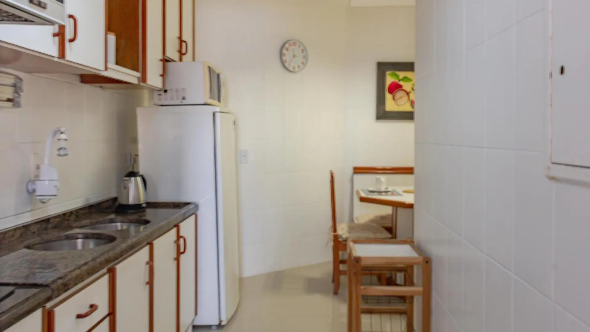 Apartamento na Rua 3500, 50m da Praia em Balneário Camboriú P825 Brasil