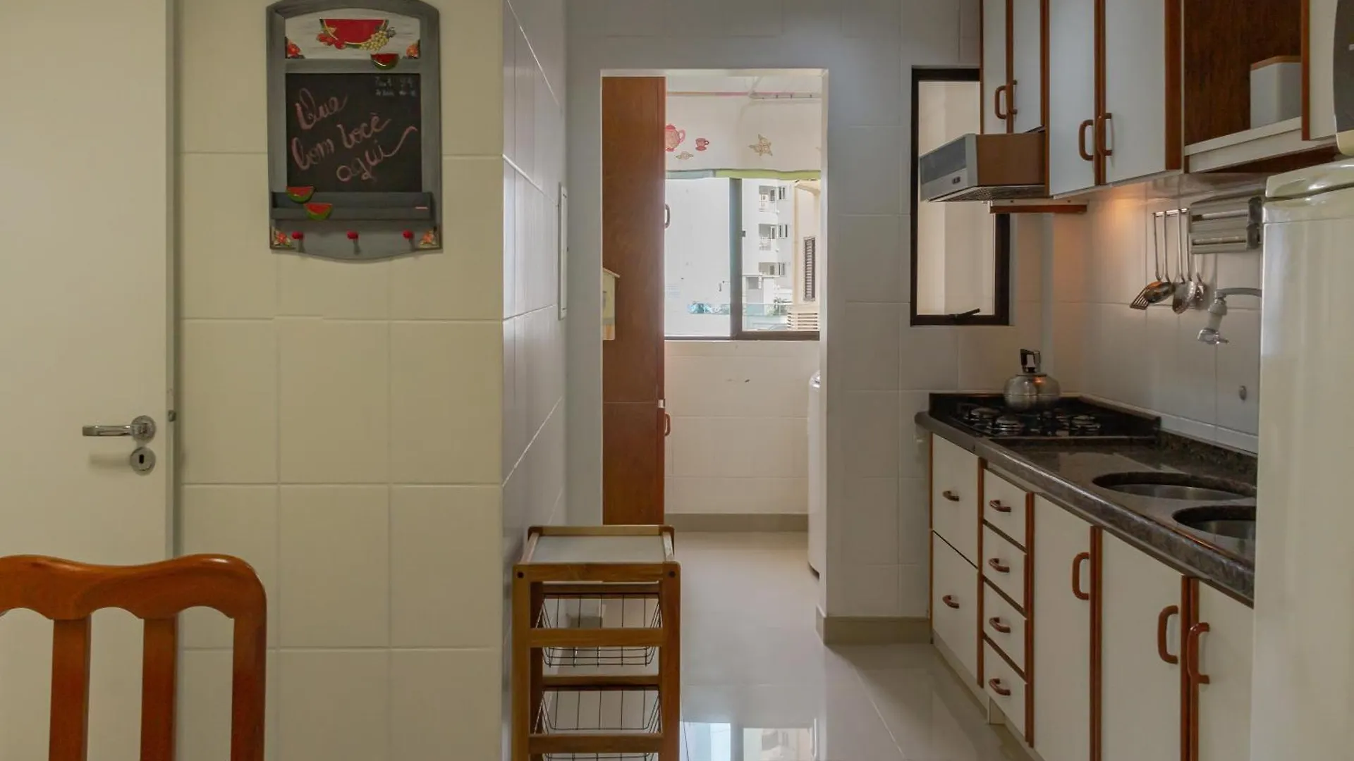 Apartamento na Rua 3500, 50m da Praia em Balneário Camboriú P825 Brasil