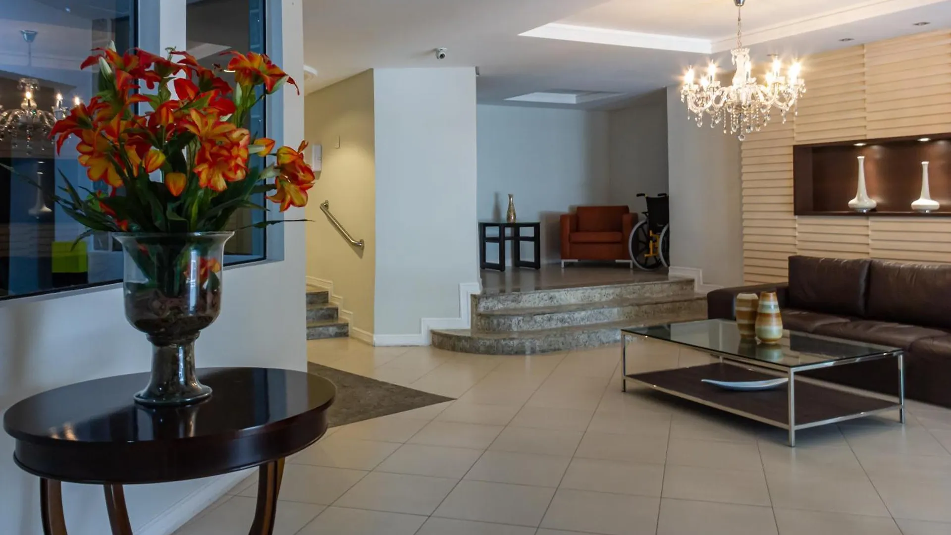 Apartamento na Rua 3500, 50m da Praia em Balneário Camboriú P825 Brasil